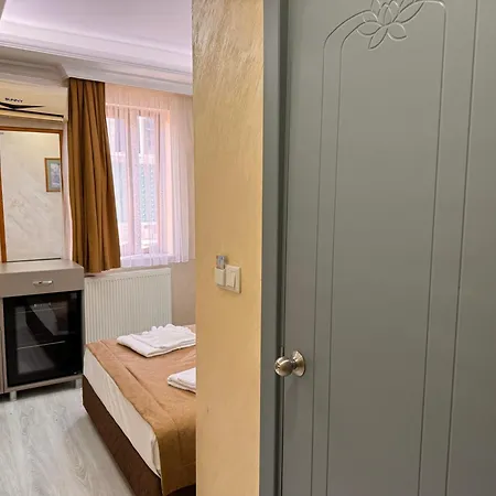 Grand Kybele Otel *